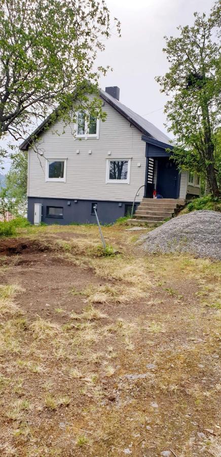 Hus Pa Bakken Apartman Skaland Kültér fotó